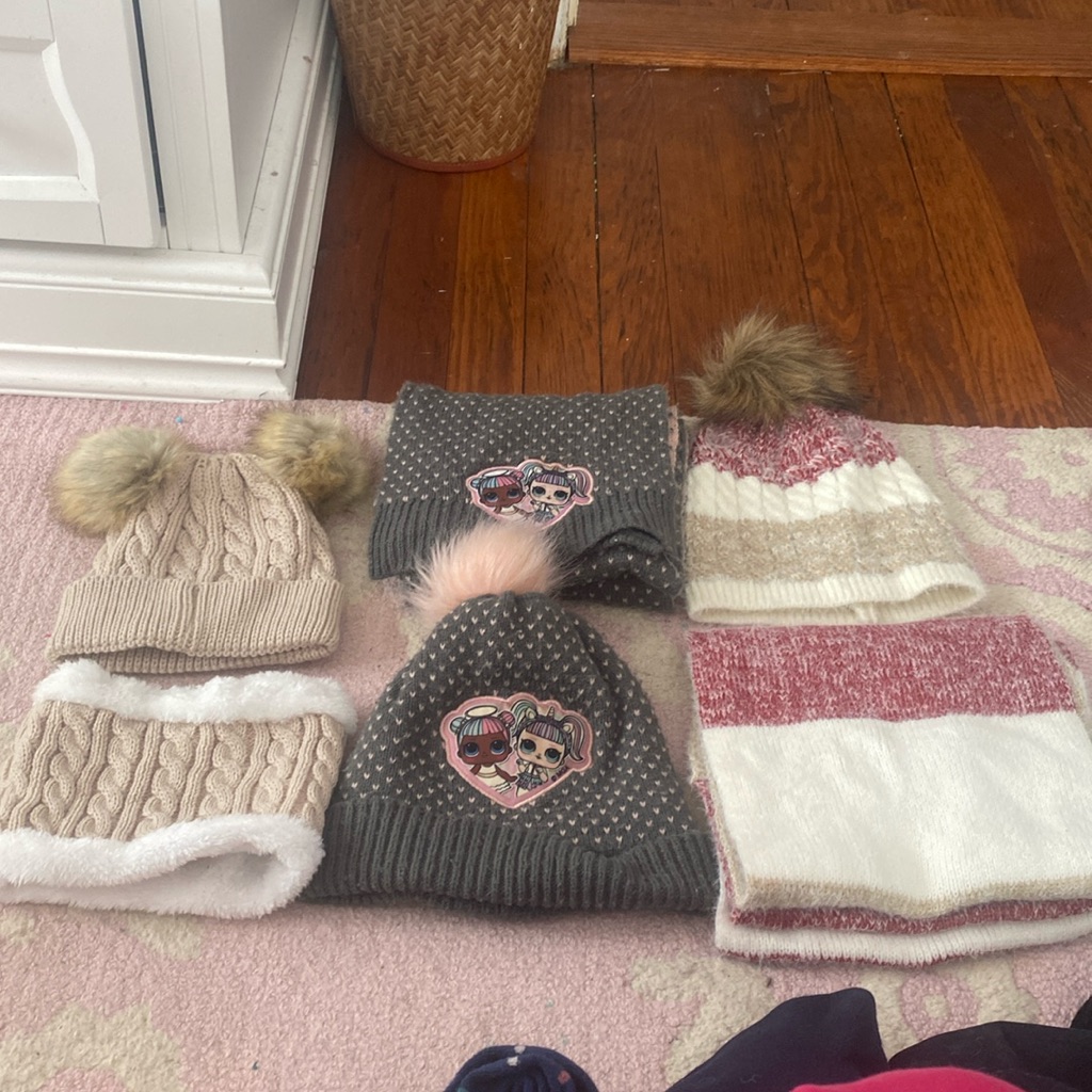 3 Set Of Scarves And Hats For A Toddler